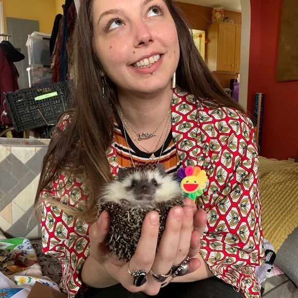 Meet your Posher, Cora - Picture 3 of 3